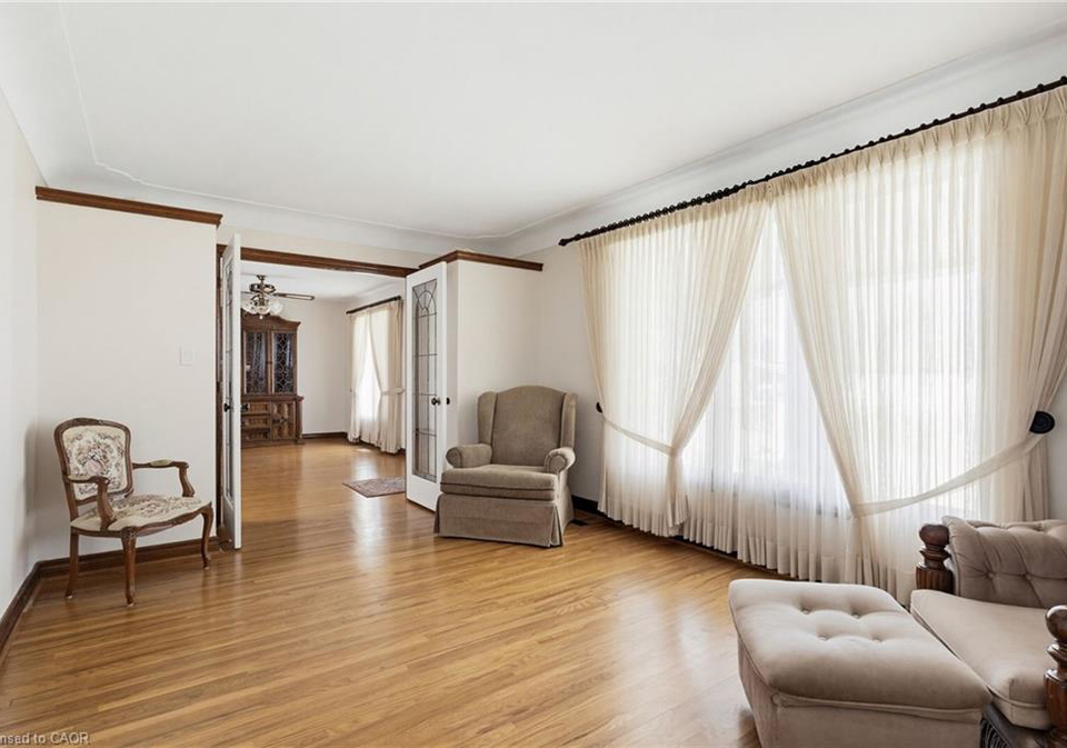 84-homeside-avenue-hamilton-ontario-40828218