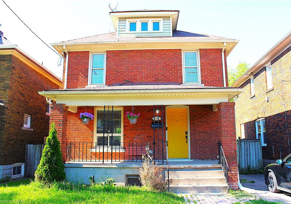 4935-willmott-street-niagara-falls-ontario-40828231
