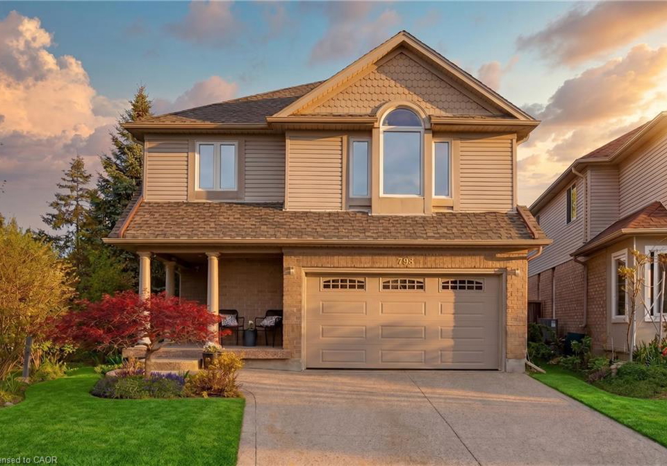 793-grand-banks-drive-waterloo-ontario-40828233