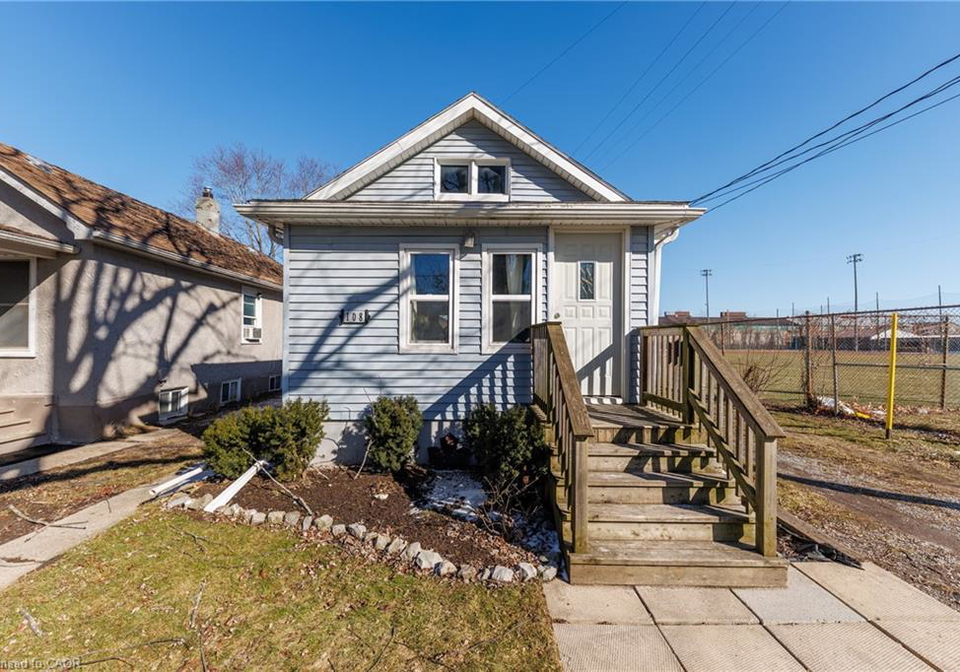 108-burgar-street-welland-ontario-40828235