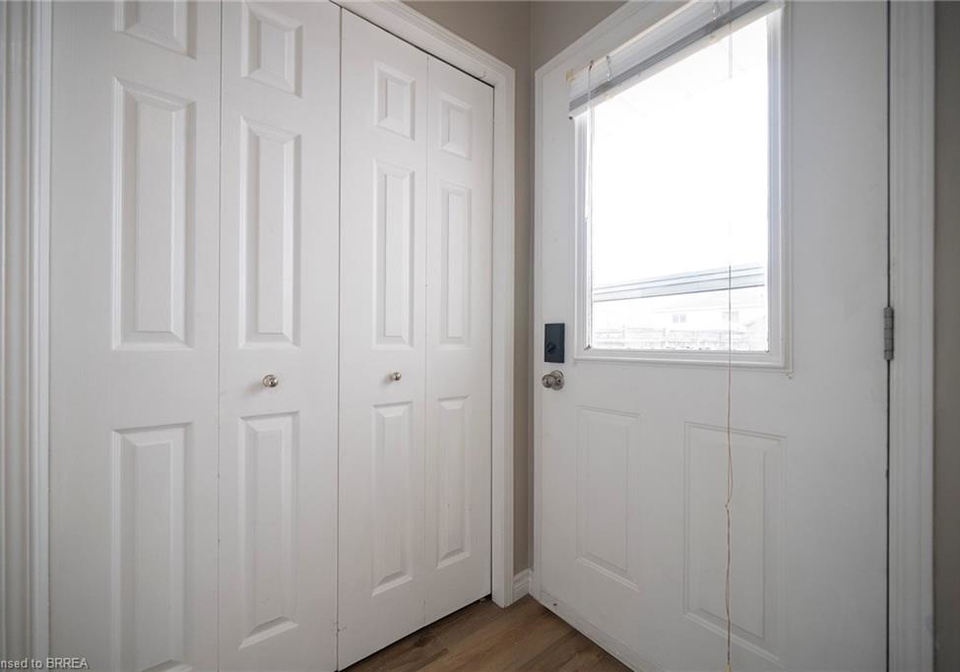 53-memorial-drive-brantford-ontario-40828237