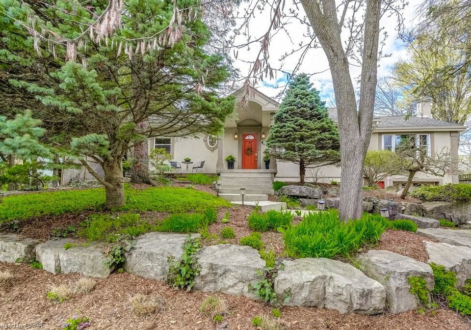 121-elgin-street-waterdown-ontario-40828244