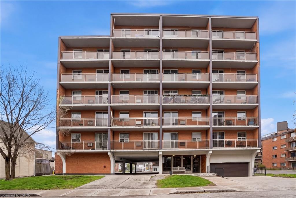 30-summit-avenue-hamilton-ontario-40828257