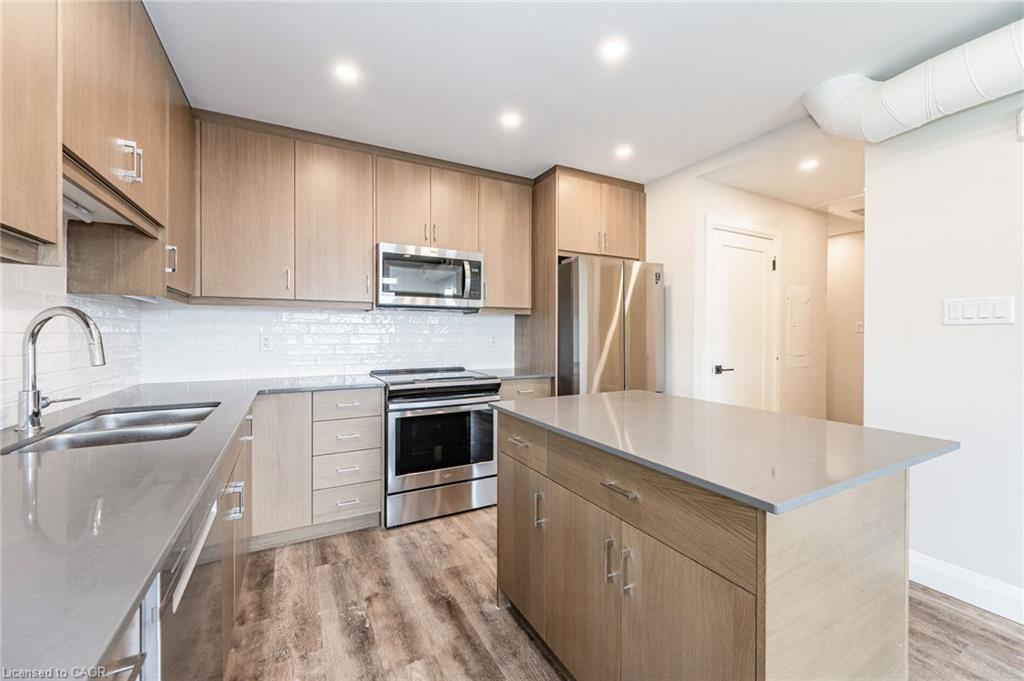 72-erb-street-e-waterloo-ontario-40828266