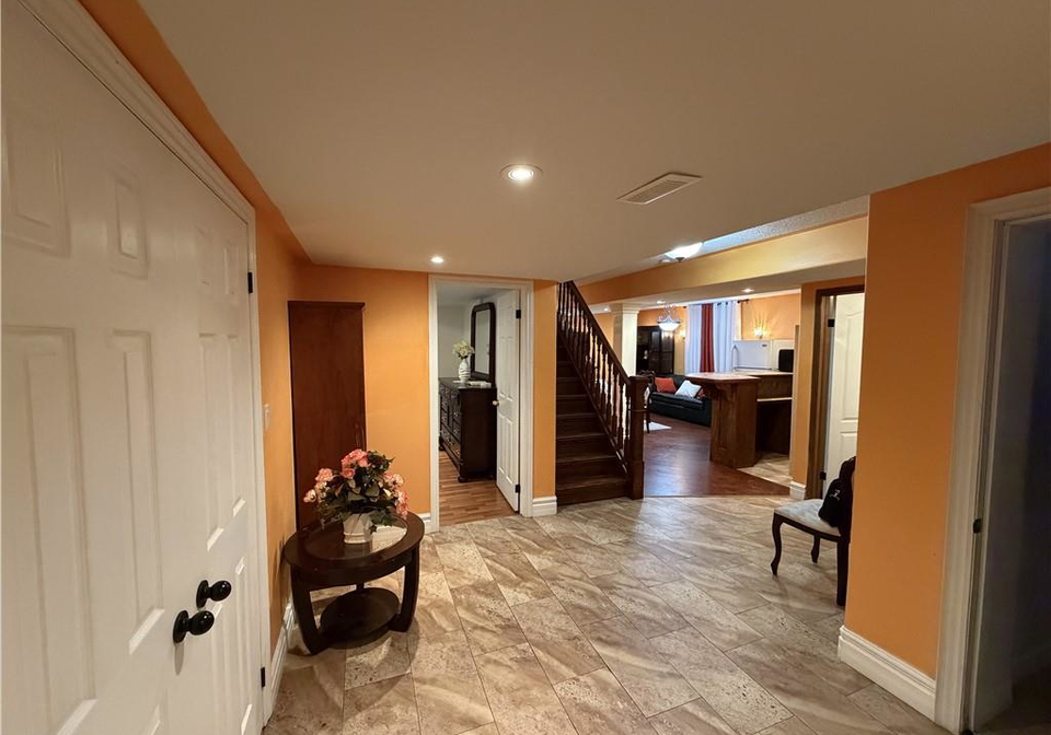 2-pineridge-drive-hamilton-ontario-40828285