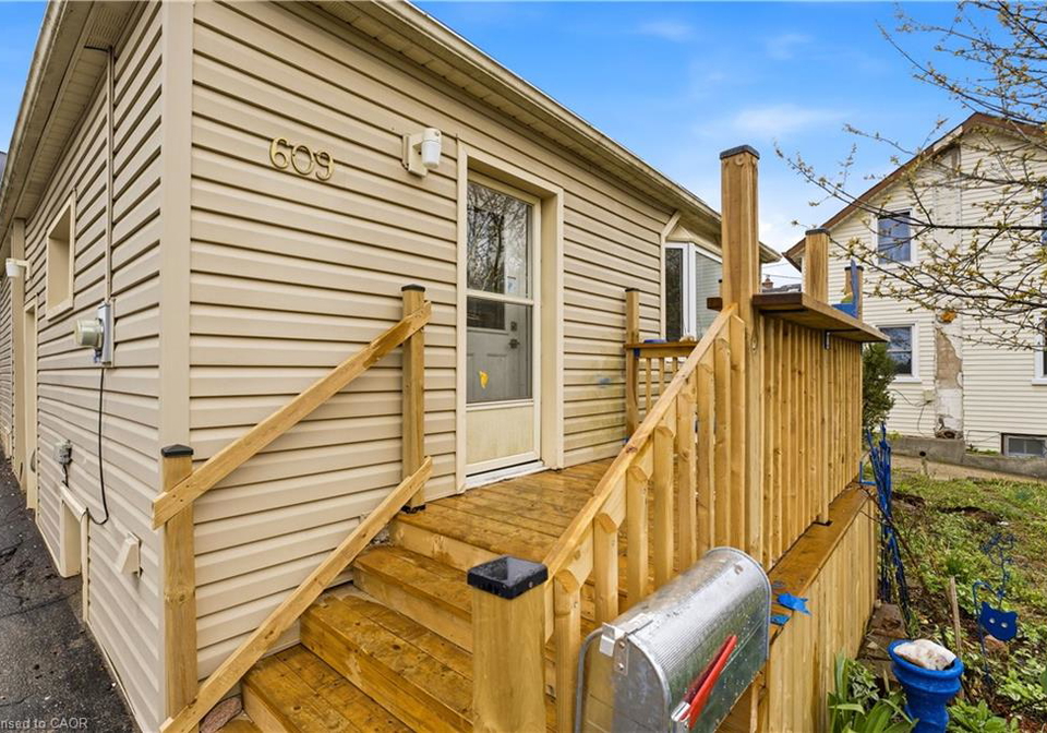 609-guelph-street-kitchener-ontario-40828313