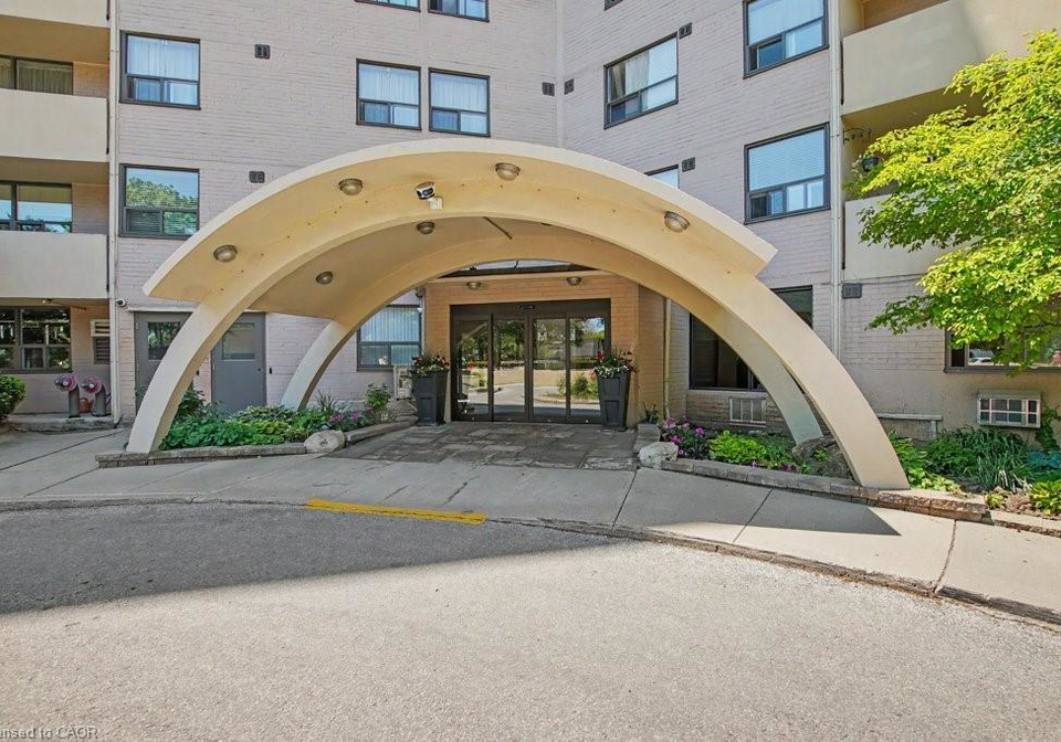 700-dynes-road-burlington-ontario-40828340