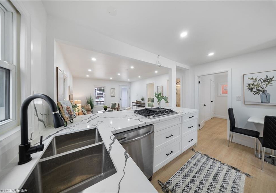111-victoria-street-brantford-ontario-40828393