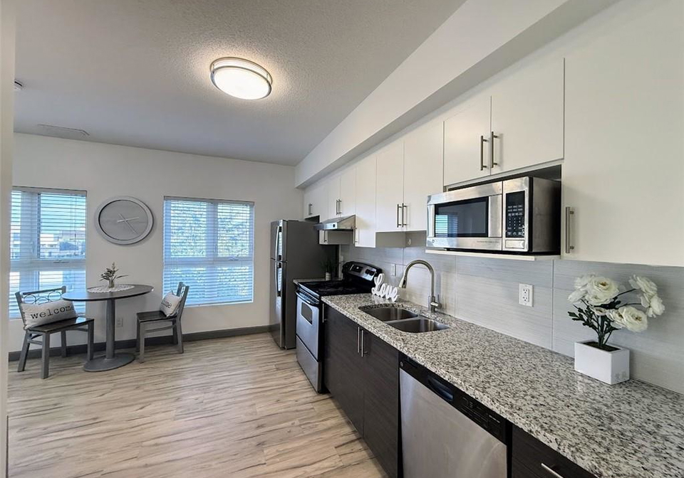 258b-sunview-street-waterloo-ontario-40828411
