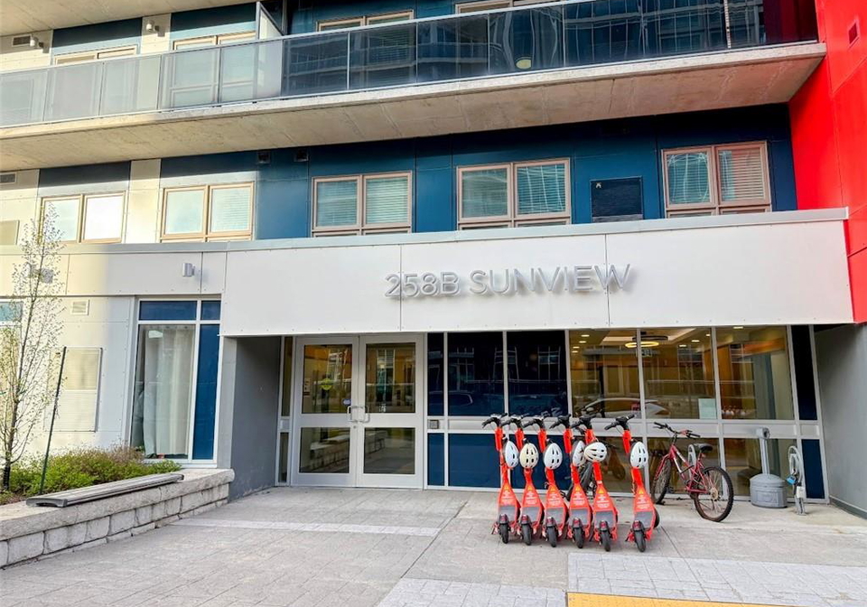 258b-sunview-street-waterloo-ontario-40828411