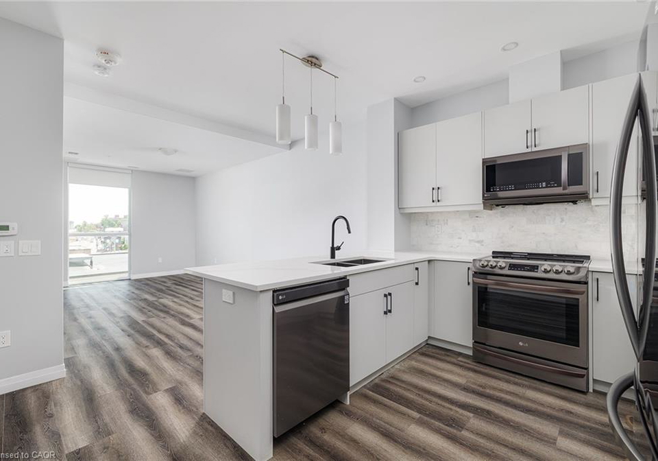 60-charles-street-w-kitchener-ontario-40828414