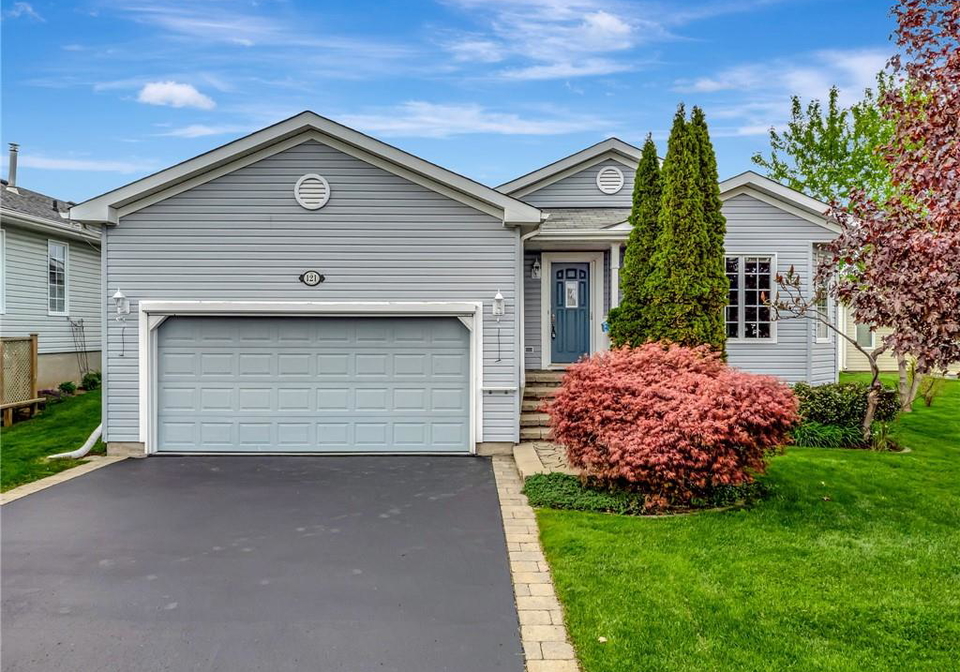 121-crumlin-lane-freelton-ontario-40828441