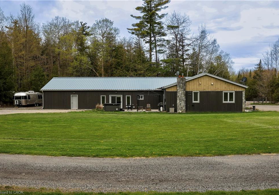 4589-watson-road-s-puslinch-ontario-40828474
