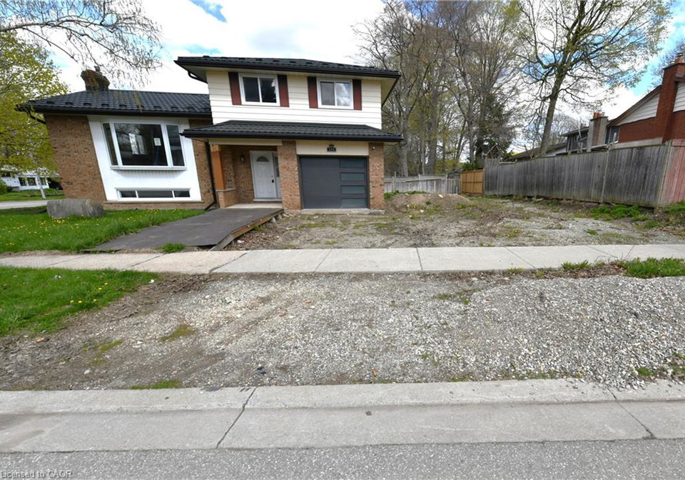 110-silverspring-crescent-kitchener-ontario-40828484