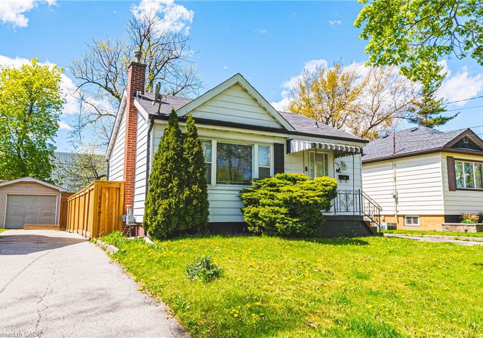242-east-43rd-street-hamilton-ontario-40828499