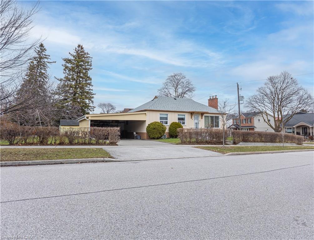 1-snaresbrook-drive-toronto-ontario-40828520