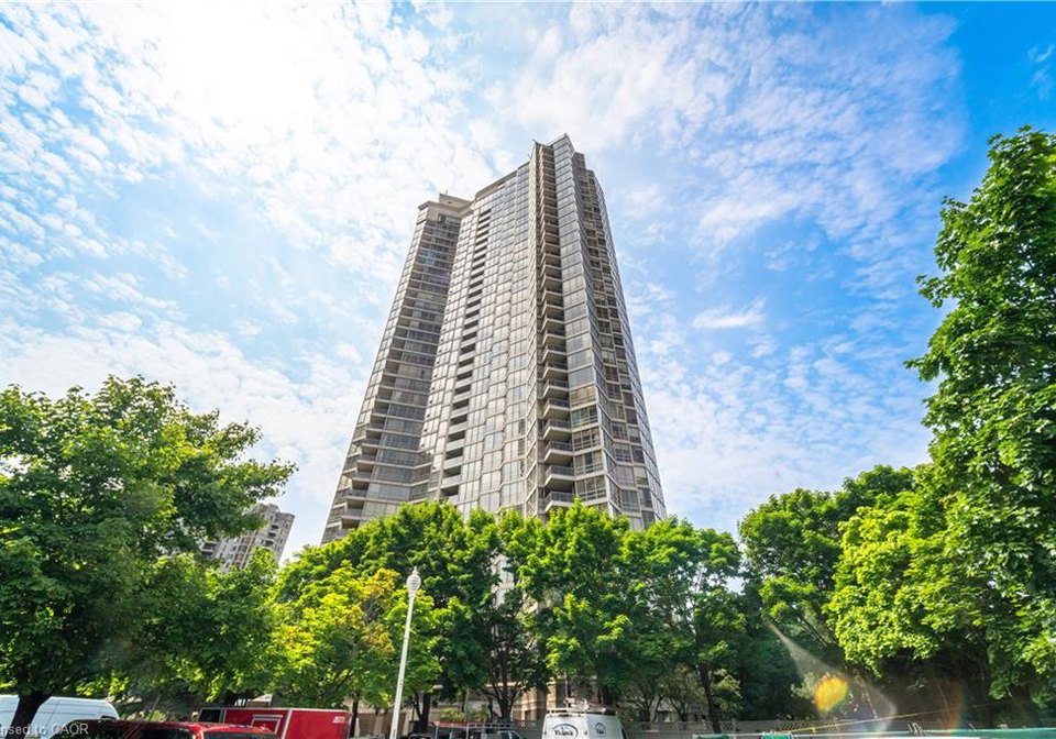 45-kingsbridge-garden-circle-mississauga-ontario-40828563