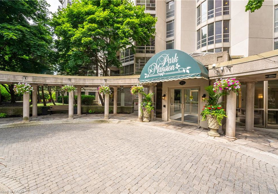 45-kingsbridge-garden-circle-mississauga-ontario-40828563