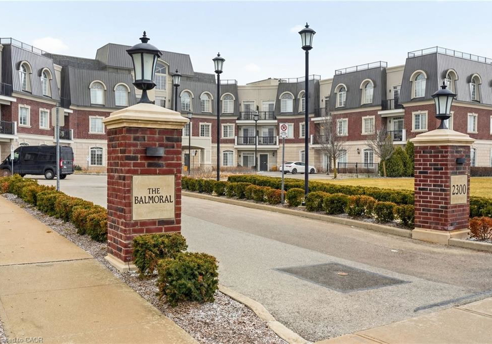 2300-upper-middle-road-w-oakville-ontario-40828596