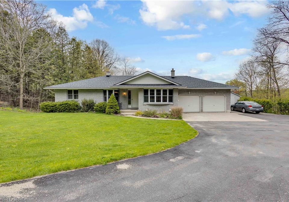 10-burnside-drive-glen-morris-ontario-40828658