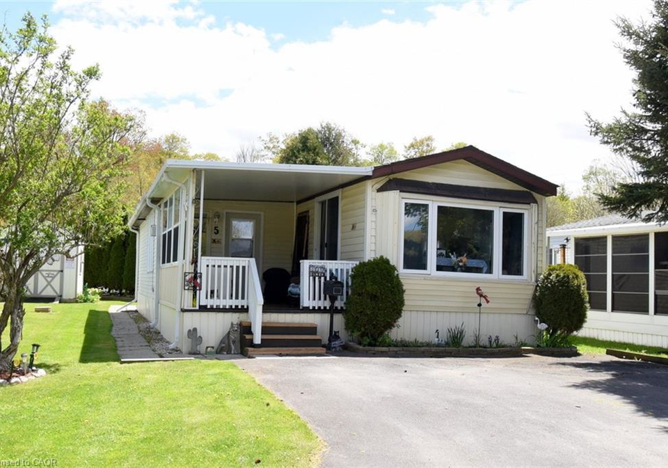 2490-governors-road-ancaster-ontario-40828670