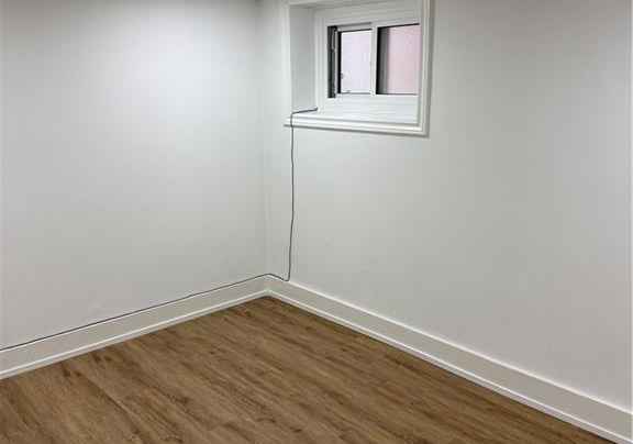 38-north-oval-drive-hamilton-ontario-40828687
