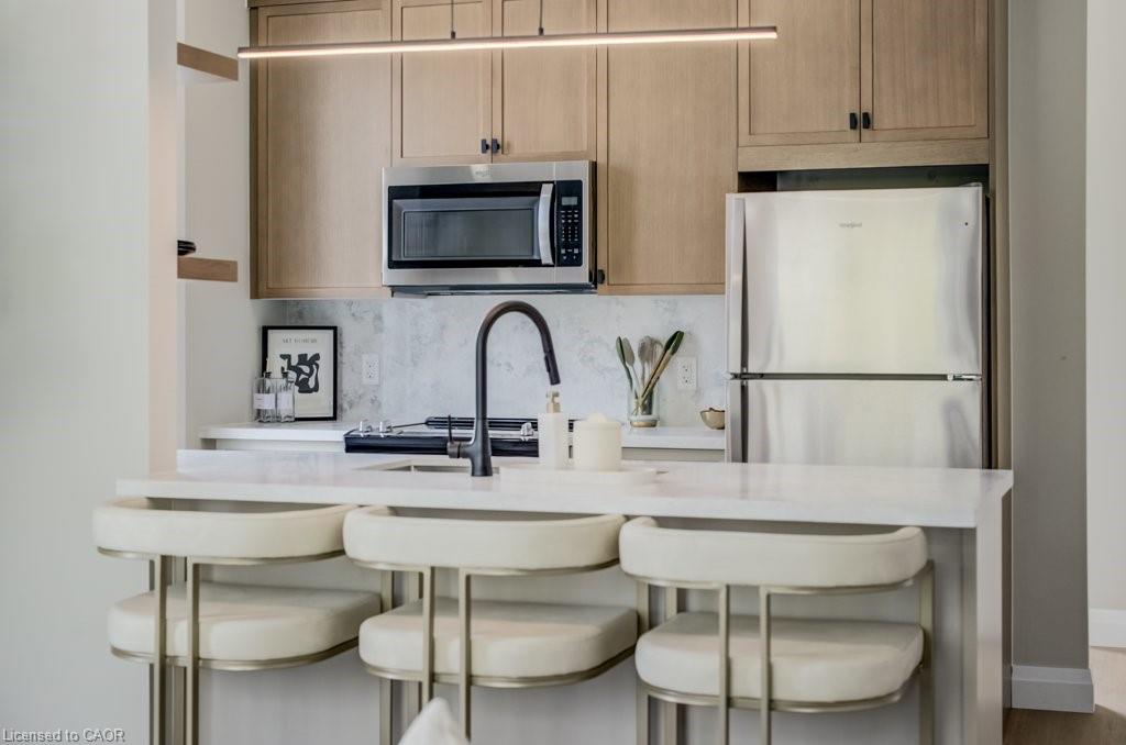 210-heritage-drive-kitchener-ontario-40828708