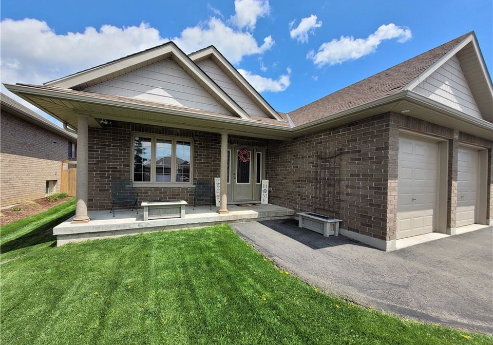 296-donly-drive-s-simcoe-ontario-40828710