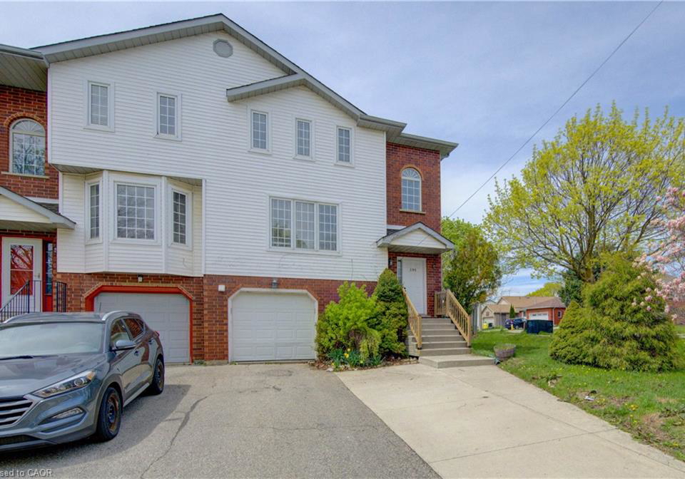 699-grange-crescent-waterloo-ontario-40828731