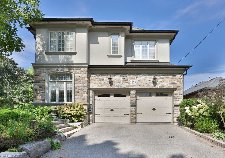 2229-lakeshore-road-burlington-ontario-40828734
