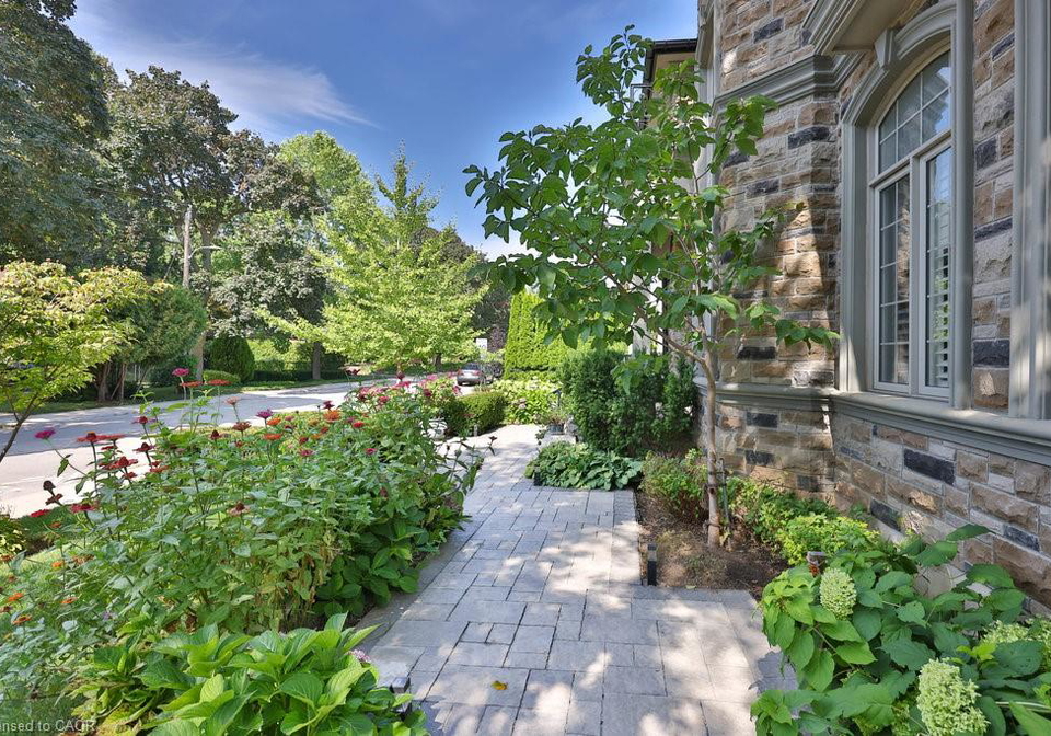 2229-lakeshore-road-burlington-ontario-40828734