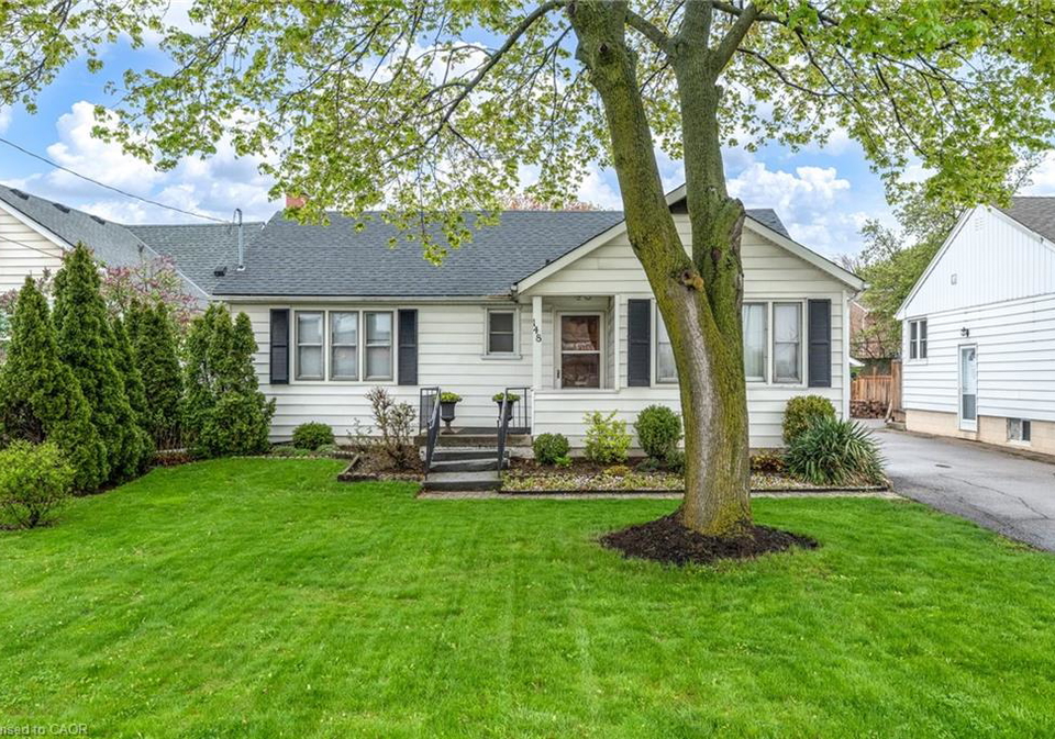 148-gray-road-stoney-creek-ontario-40828737