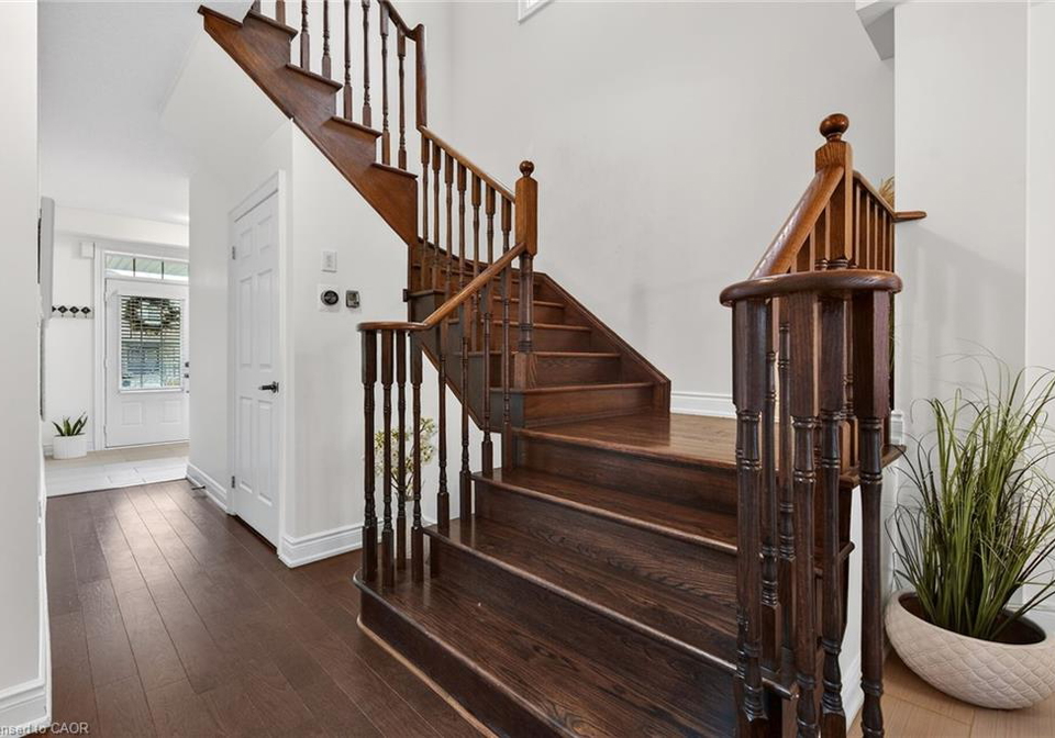 43-cromarty-avenue-caledonia-ontario-40828755