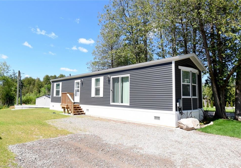 1085-concession-10-road-w-flamborough-ontario-40828759