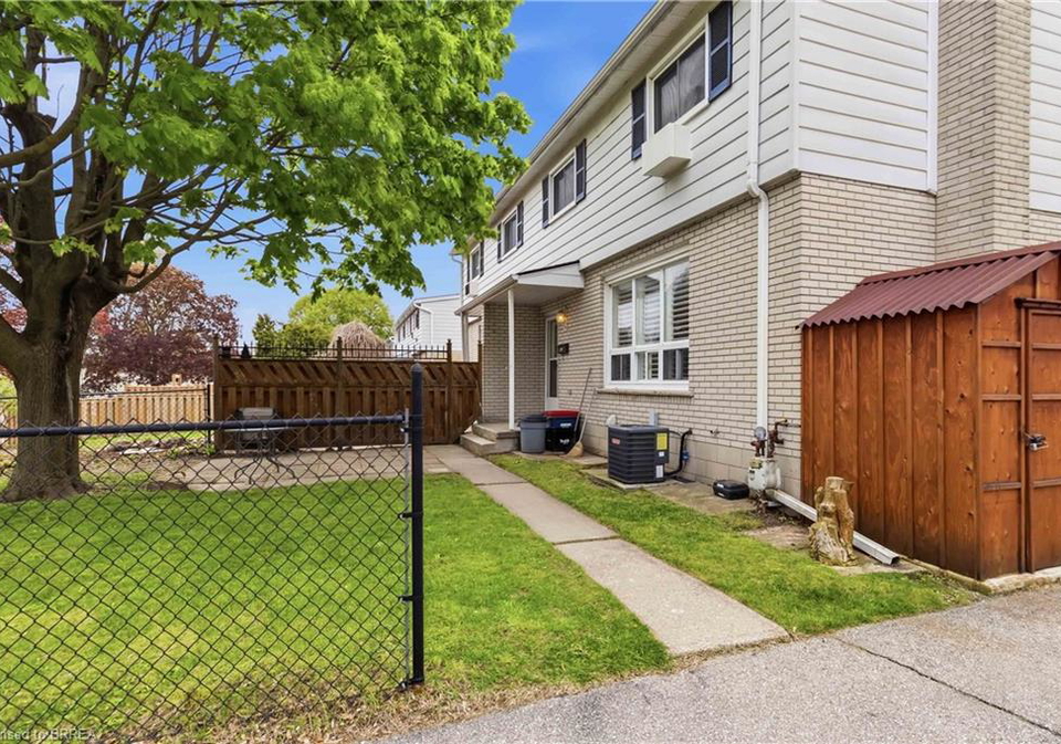 51-metcalfe-crescent-brantford-ontario-40828766