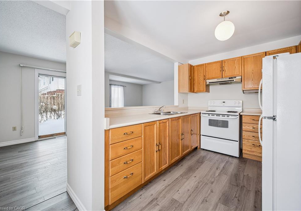 205-highland-crescent-kitchener-ontario-40828772