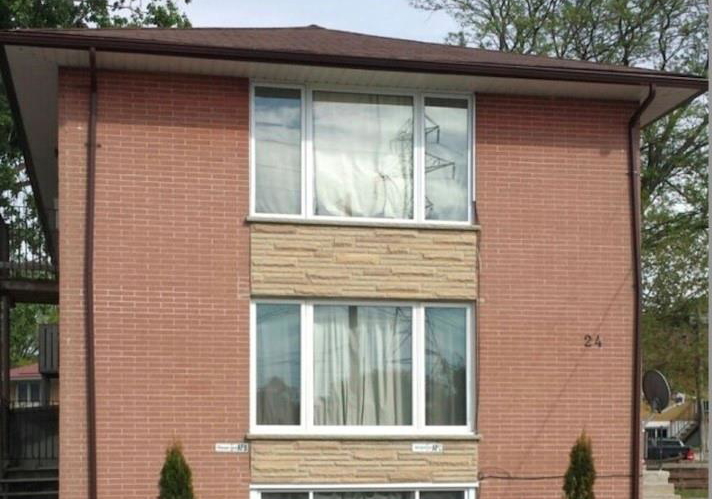 24-burn-place-kitchener-ontario-40828780
