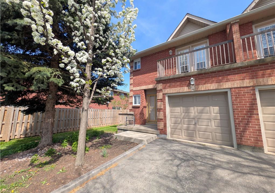 34-dynasty-avenue-stoney-creek-ontario-40828787