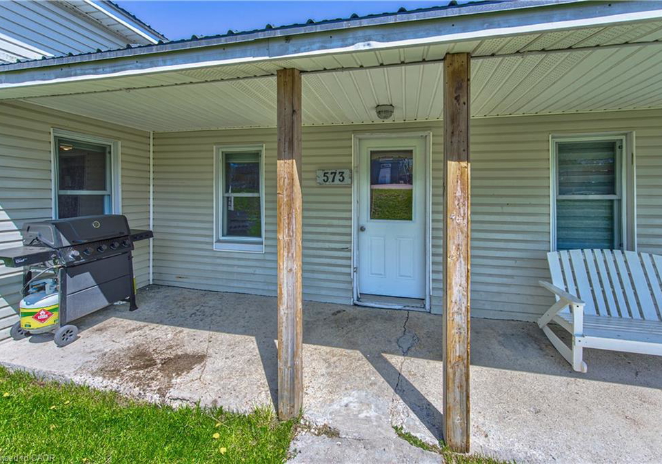 573-queen-street-e-st-marys-ontario-40828793