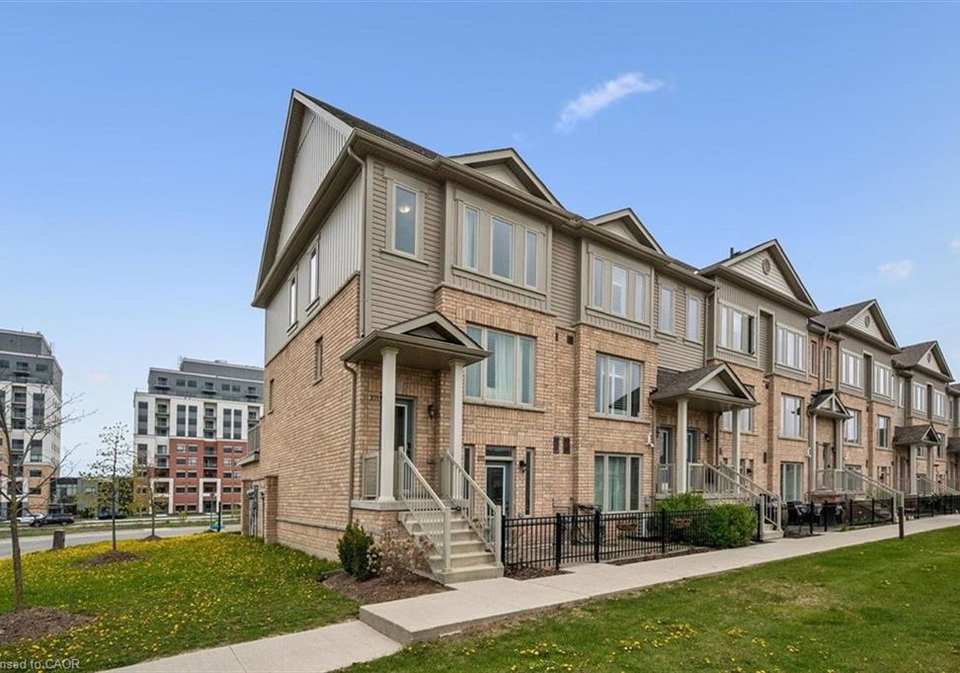 271-law-drive-guelph-ontario-40828812