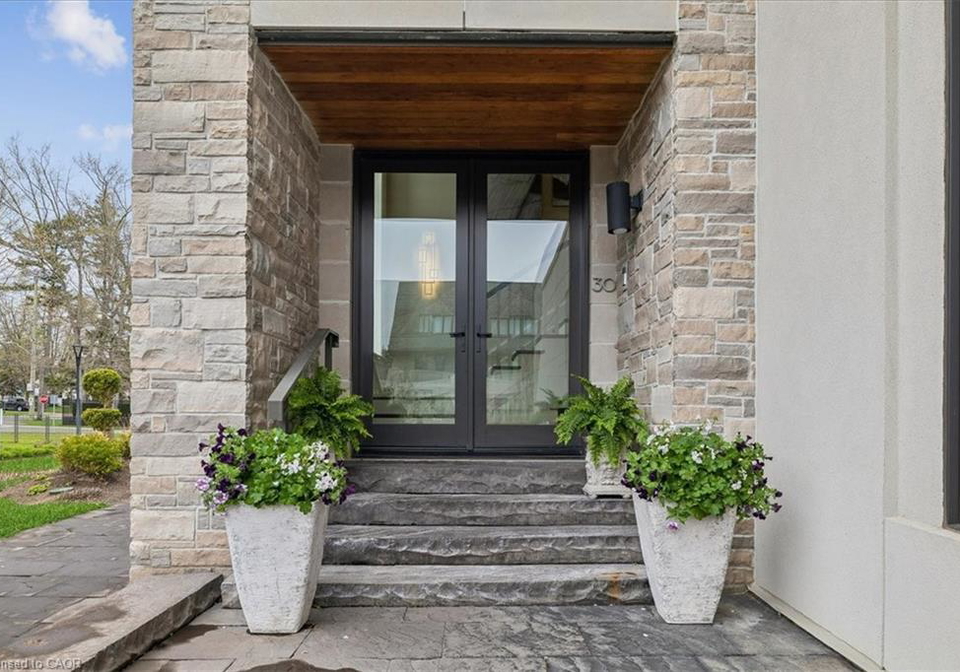 10-maple-grove-drive-oakville-ontario-40828828
