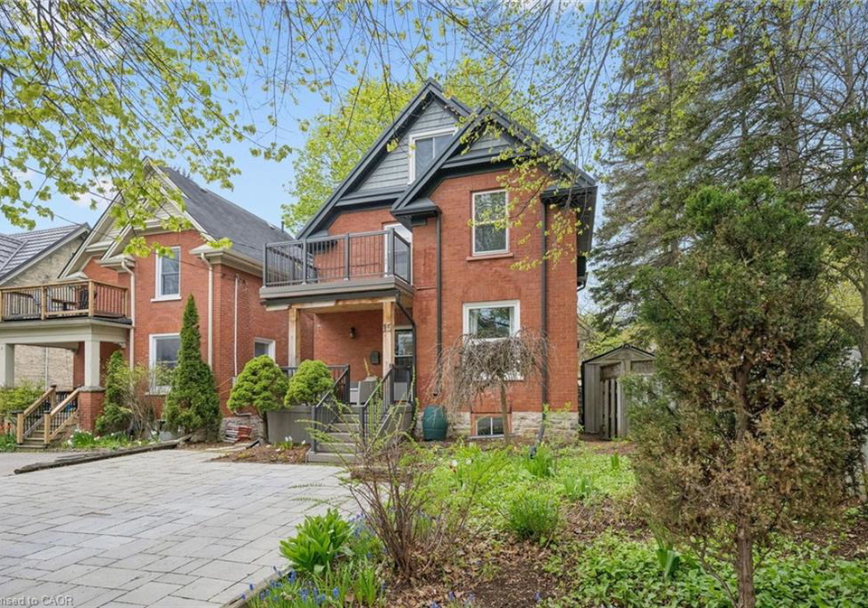 15-gordon-avenue-kitchener-ontario-40828830