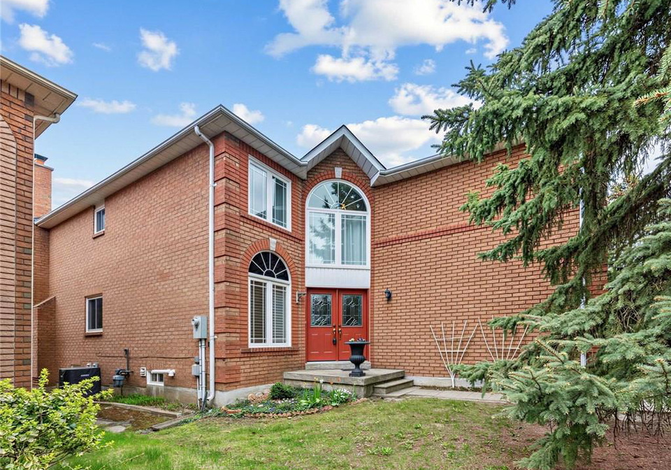 7-luba-avenue-richmond-hill-ontario-40828843
