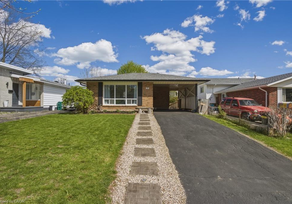 19-greendale-crescent-kitchener-ontario-40828884
