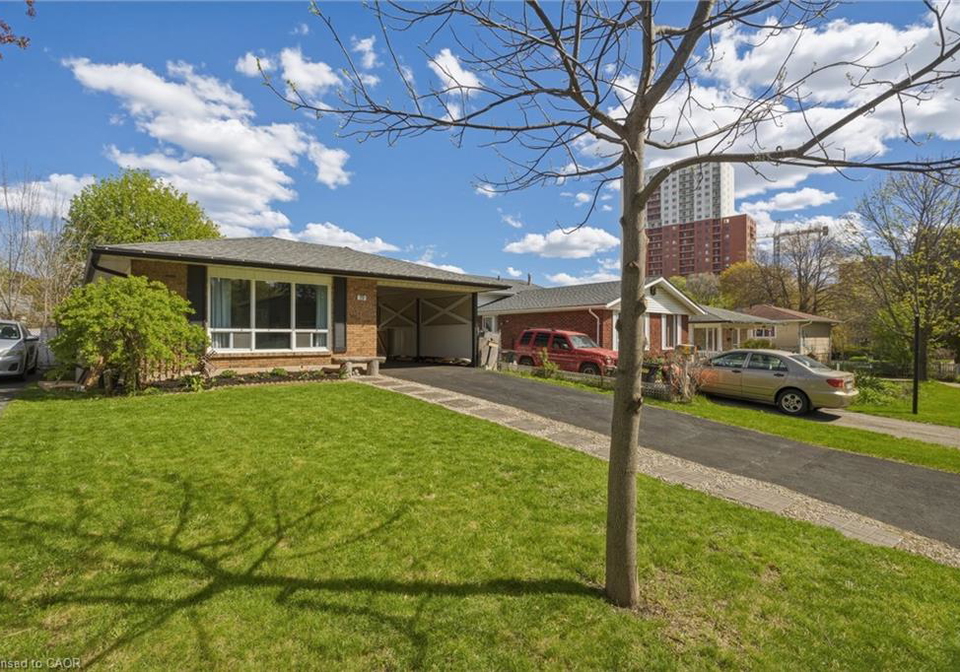 19-greendale-crescent-kitchener-ontario-40828884