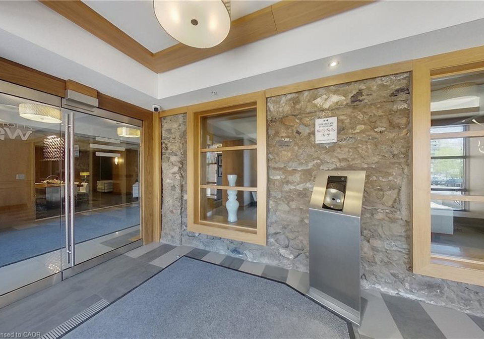 112-benton-street-kitchener-ontario-40828889