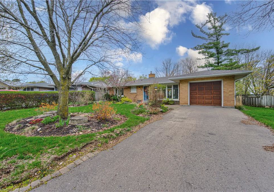 74-leaside-place-waterloo-ontario-40828896