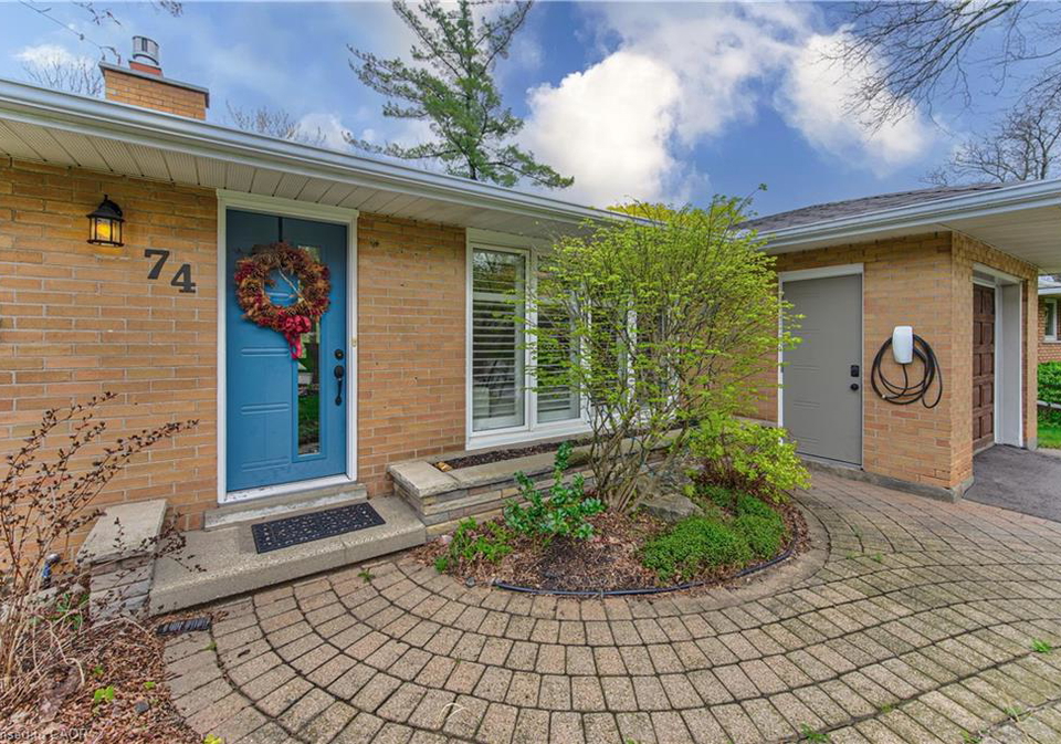 74-leaside-place-waterloo-ontario-40828896