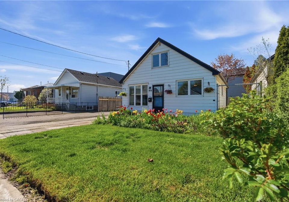 214-glow-avenue-hamilton-ontario-40828904