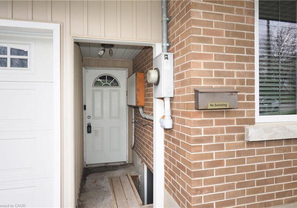 196-vermont-street-waterloo-ontario-40828919